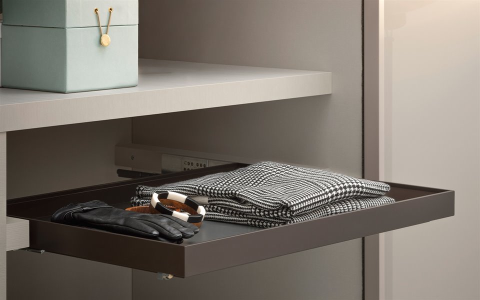 kledingkast interieur pull out tray NM bed habits